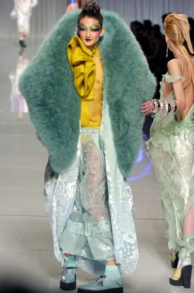Look 25
